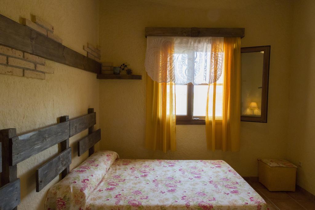 Гостьовий будинок Casa La Tora Далтебра Екстер'єр фото